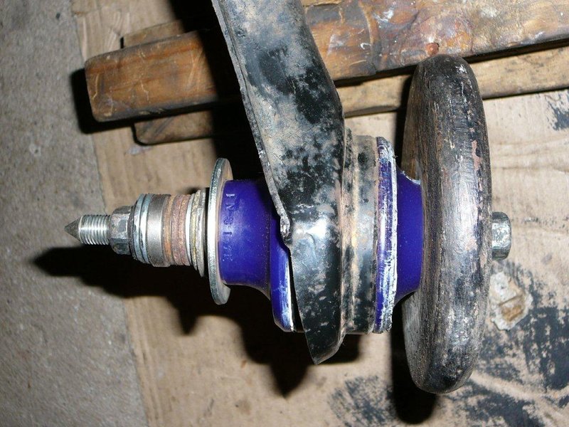 RearBushInstall10.JPG