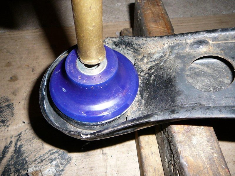 RearBushInstall11.JPG